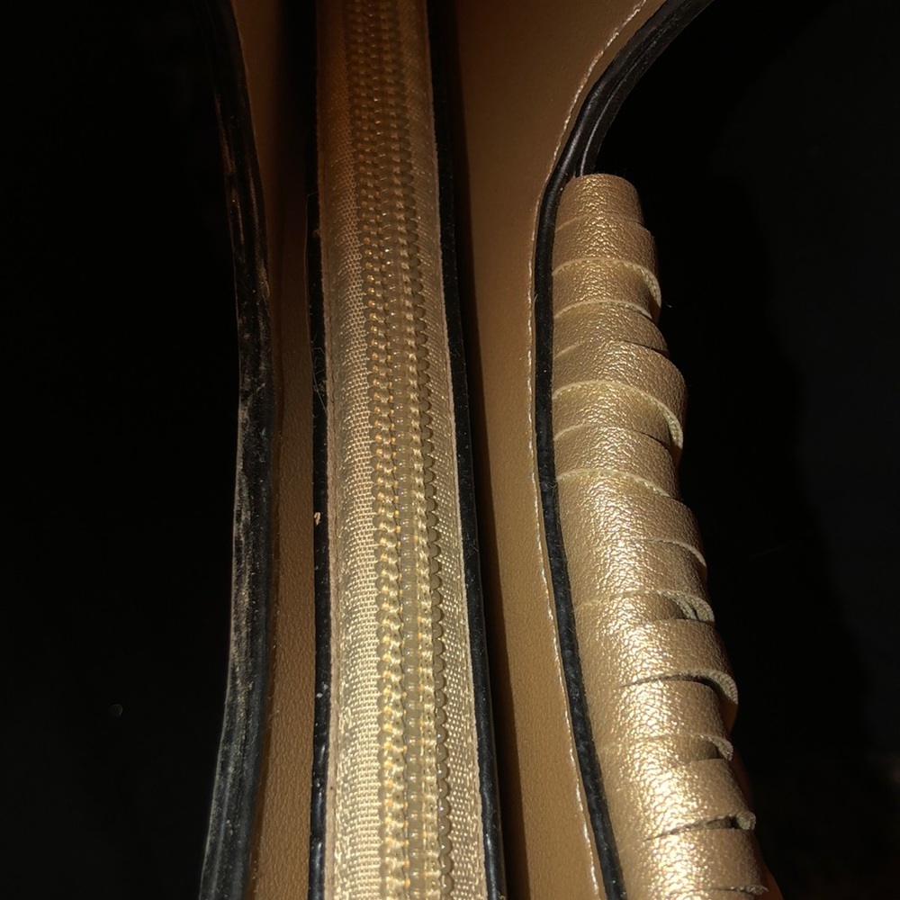 Handbag - Picture 4 of 8